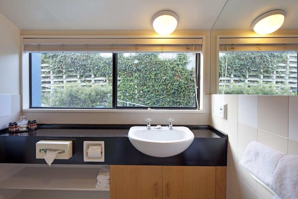 Apartments At Spinnaker Bay Queenstown Exterior foto